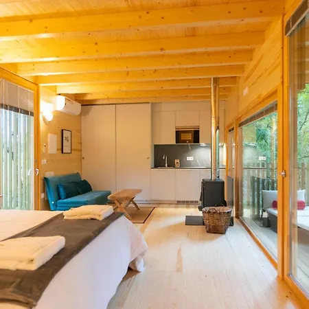Camping Enoturismo Maria Manuela Boqueixon