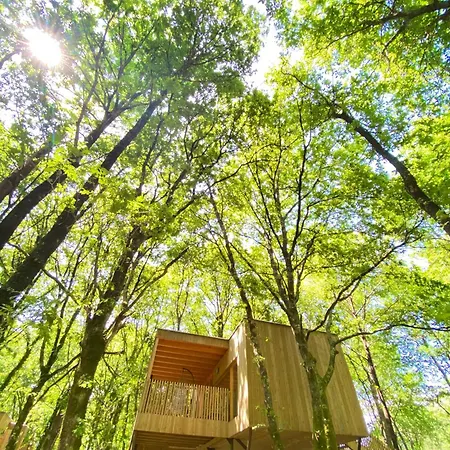 Camping Enoturismo Maria Manuela Boqueixon