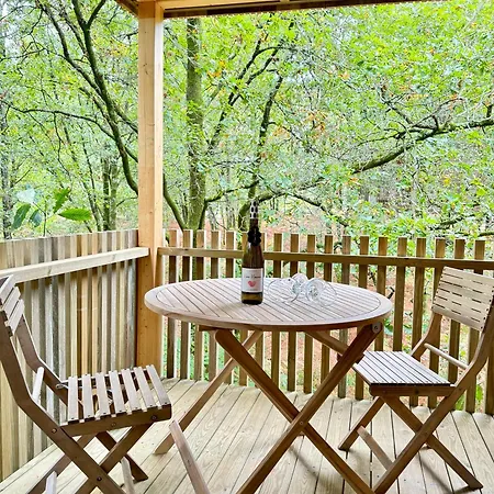 Camping Enoturismo Maria Manuela *