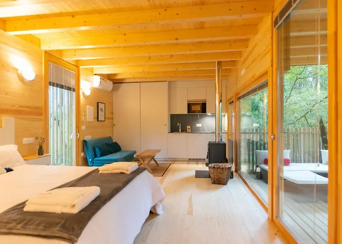 Camping Enoturismo Maria Manuela Boqueixon