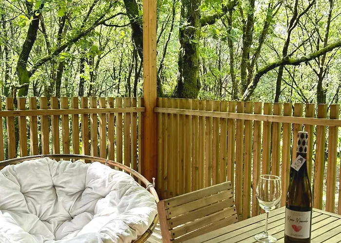 Camping Enoturismo Maria Manuela *